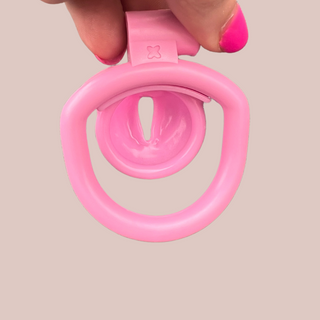 The rear view of the Sissy Micro, you can see that the cage and base ring both allow space for the penis.